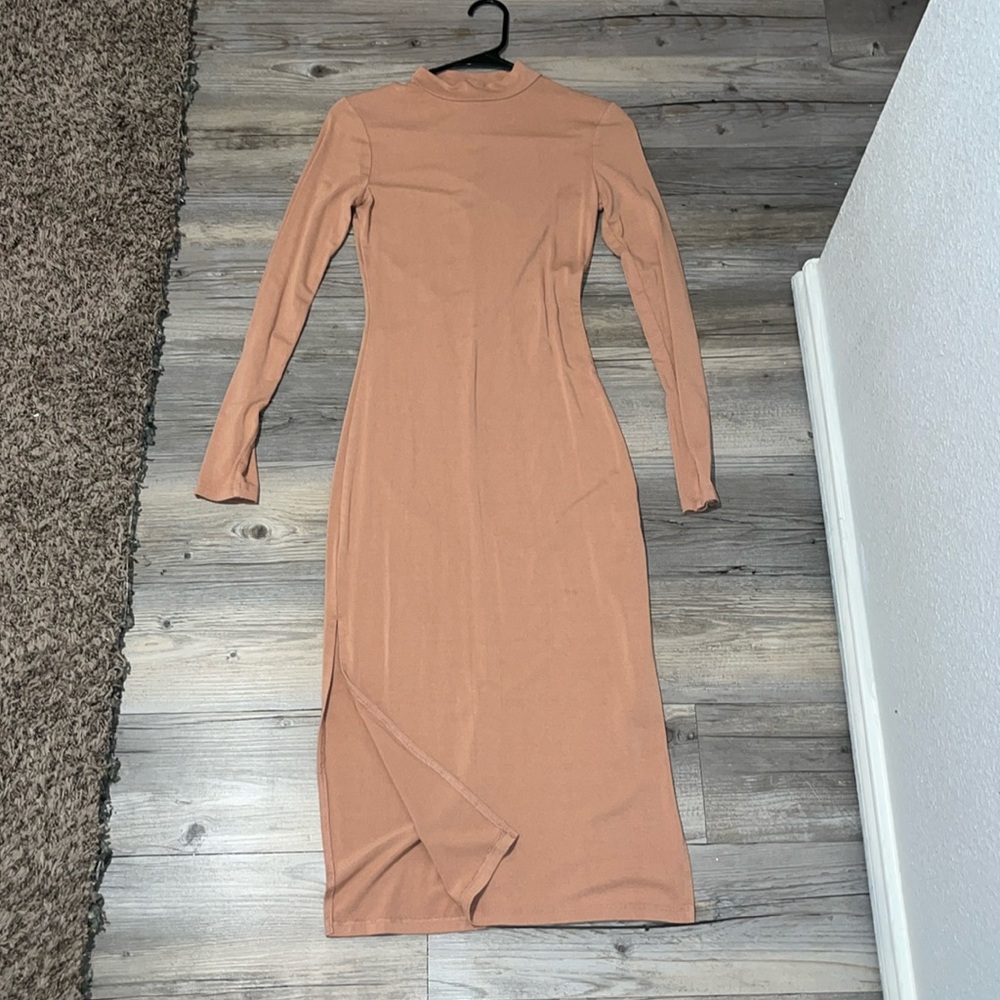 Forever 21 long sleeve long dress size small
